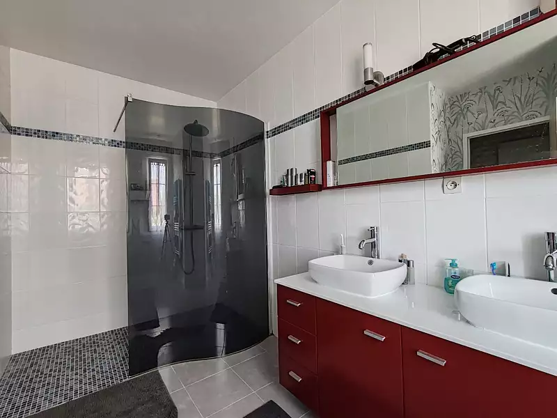 Maison, 445 m²