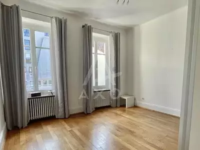 Appartement, 180,81 m²