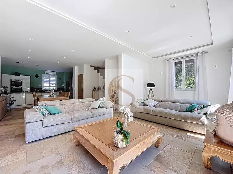 Maison, 142 m²