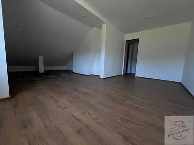 Maison, 240 m²