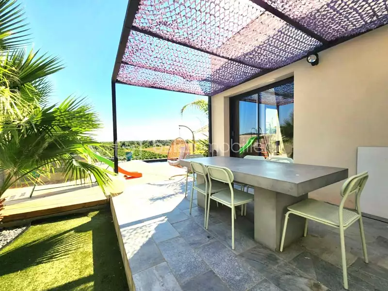 Maison, 151 m²