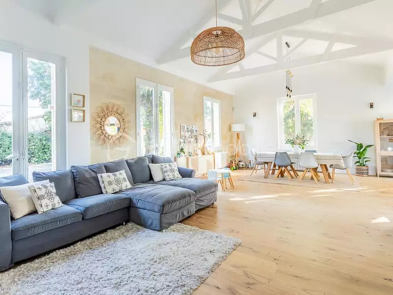 Maison, 215 m²