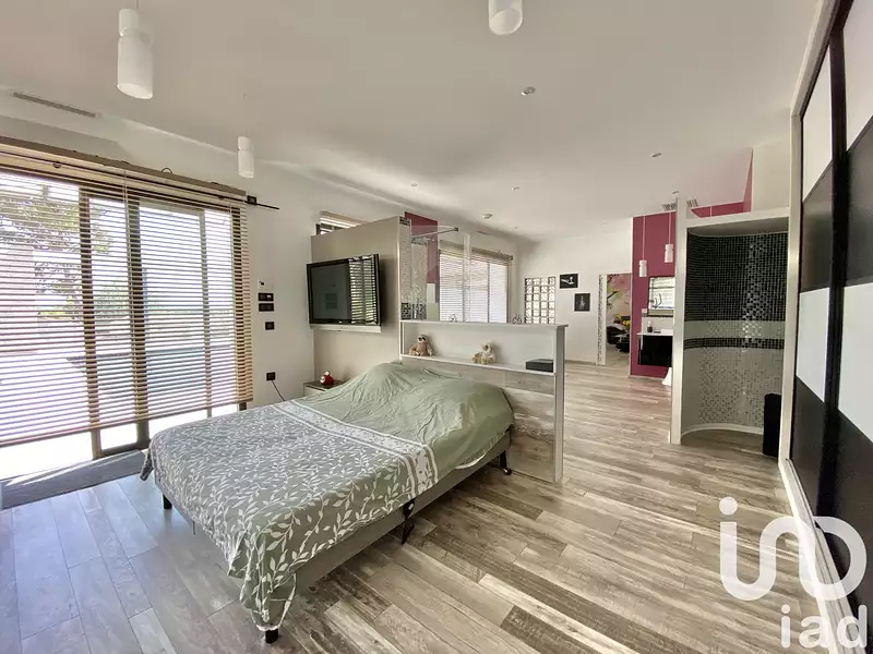 Maison, 310 m²