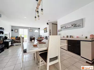 Maison, 102 m²
