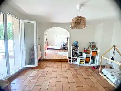 Maison, 240 m²