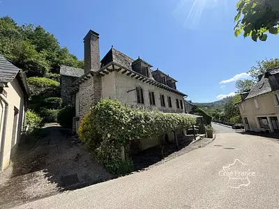 Maison, 275 m²