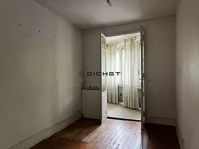 Immeuble, 120 m²