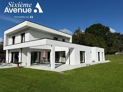 Maison, 204 m²