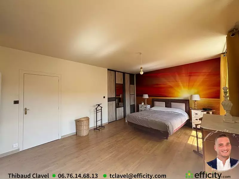 Maison, 341 m²
