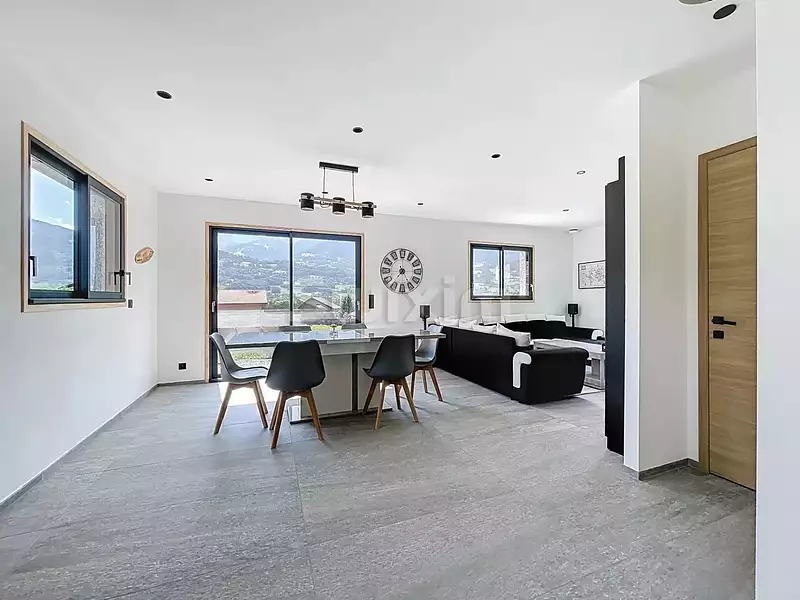 Maison, 143 m²