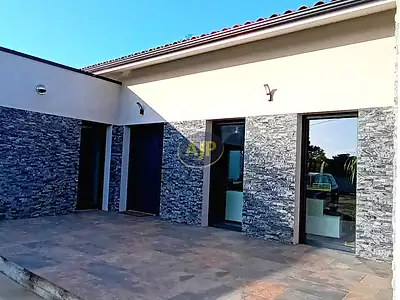 Maison, 200 m²