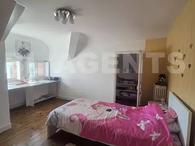 Maison, 260 m²