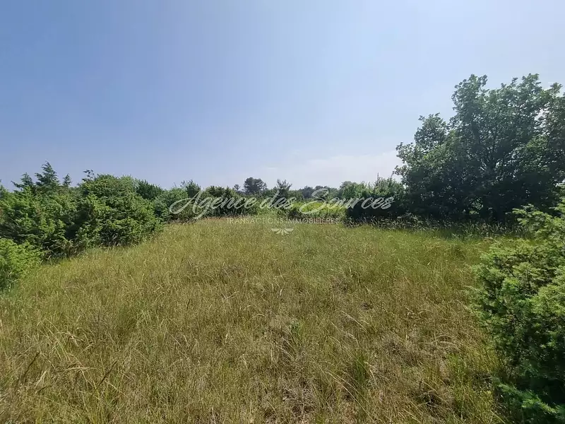 Terrain, 44 320 m²