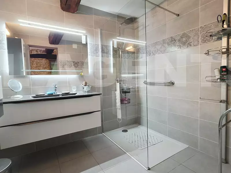 Maison, 298 m²