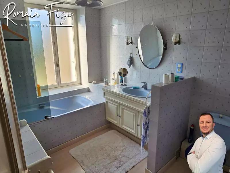 Maison, 163 m²