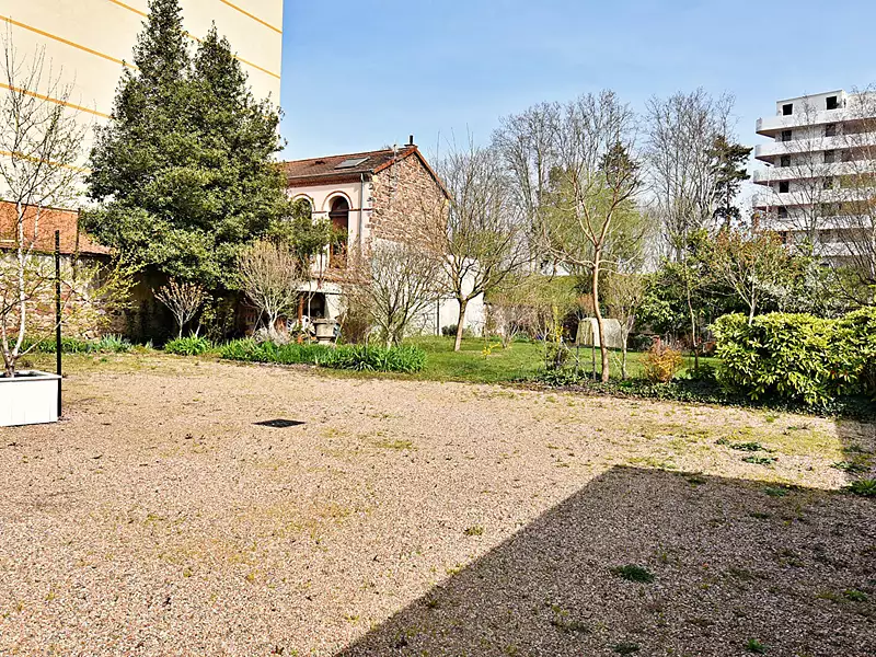 Terrain, 913 m²