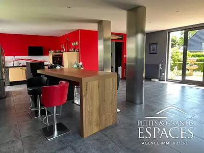 Maison, 167 m²