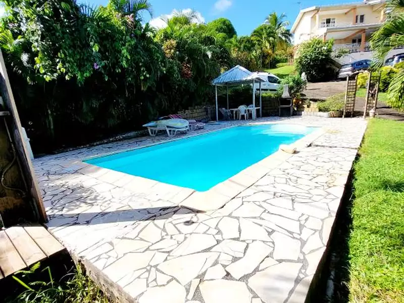 Maison, 233 m²