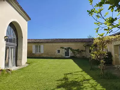 Maison, 667 m²