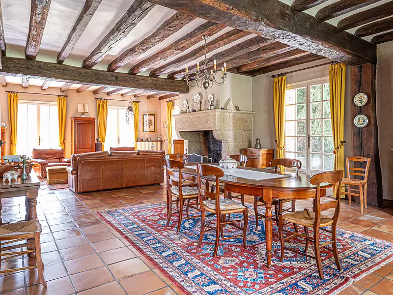 Maison, 240 m²
