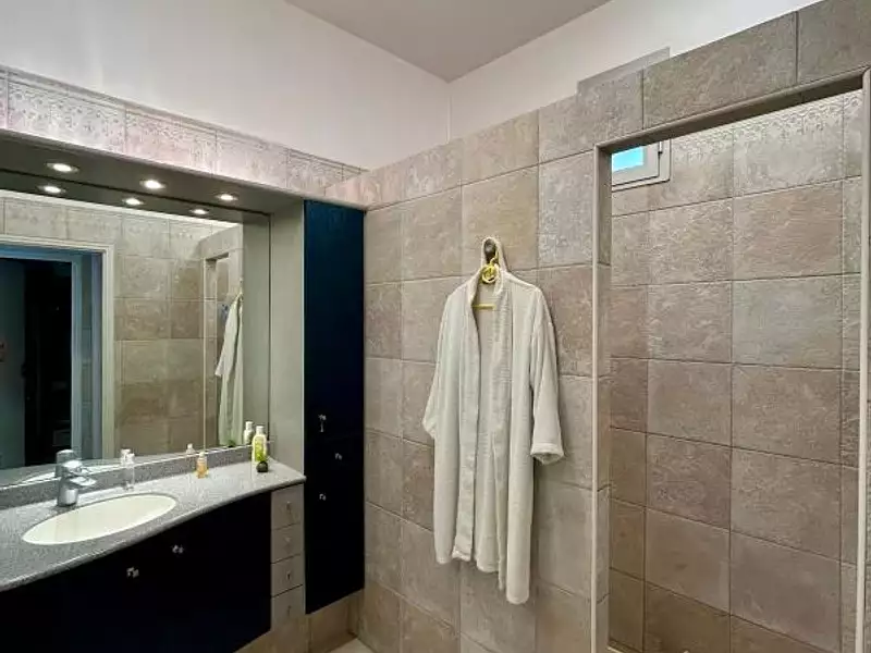 Maison, 300 m²