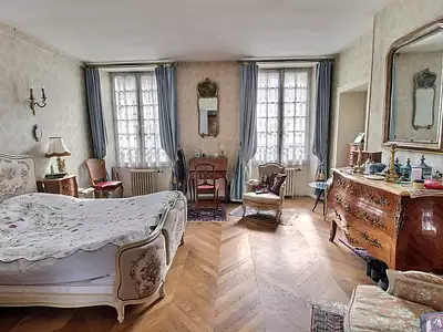 Maison, 245 m²