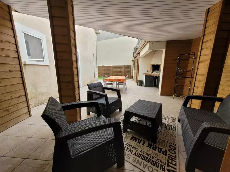 Maison, 198 m²