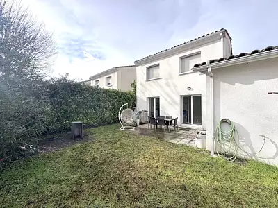 Maison, 99 m²