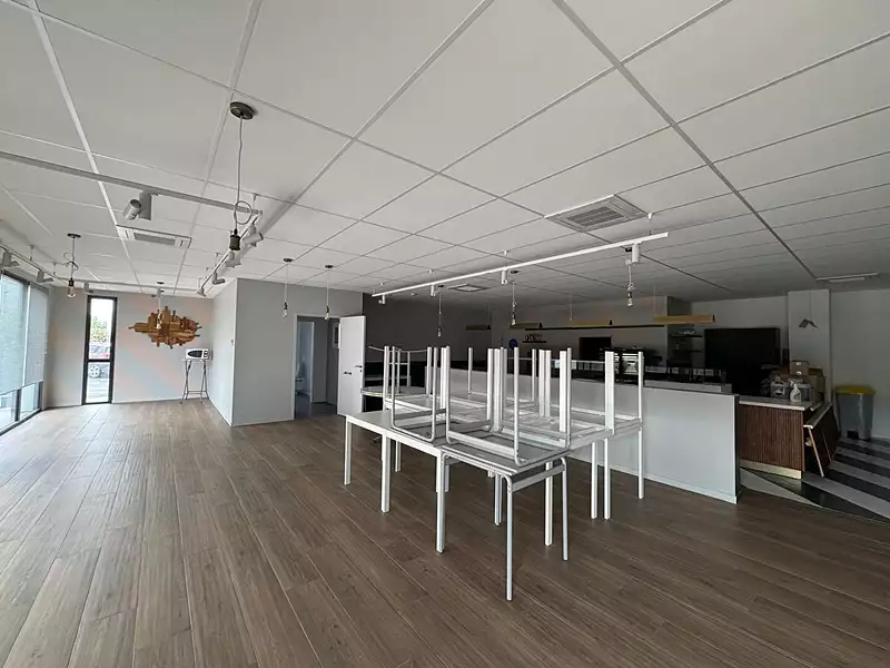 Divers, 235 m²