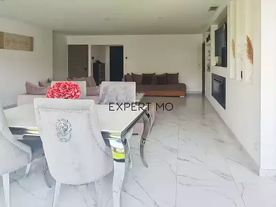 Maison, 136 m²