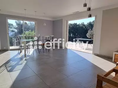 Maison, 130 m²
