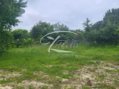 Terrain, 610 m²