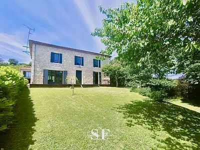 Maison, 330 m²