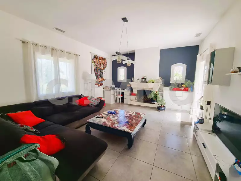 Maison, 160 m²