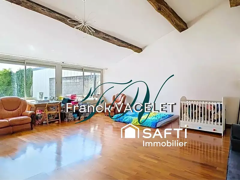 Maison, 222 m²