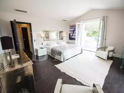 Maison, 650 m²