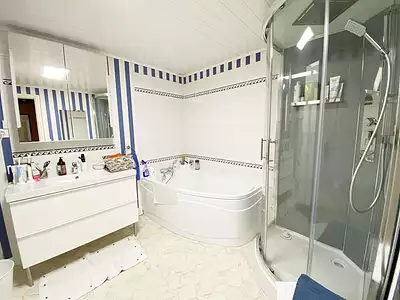 Maison, 343 m²