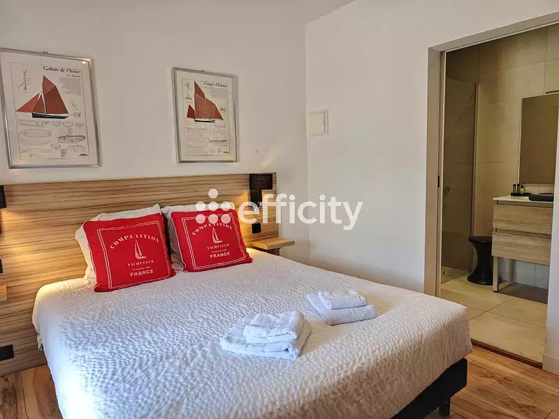 Maison, 466 m²