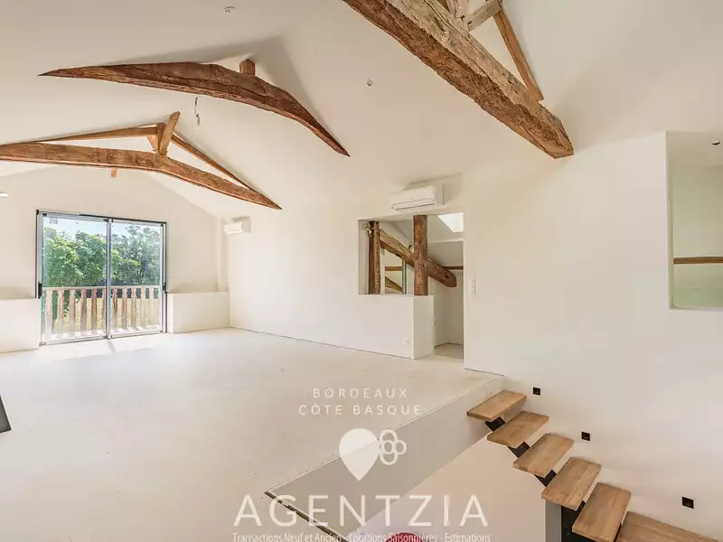 Maison, 670 m²
