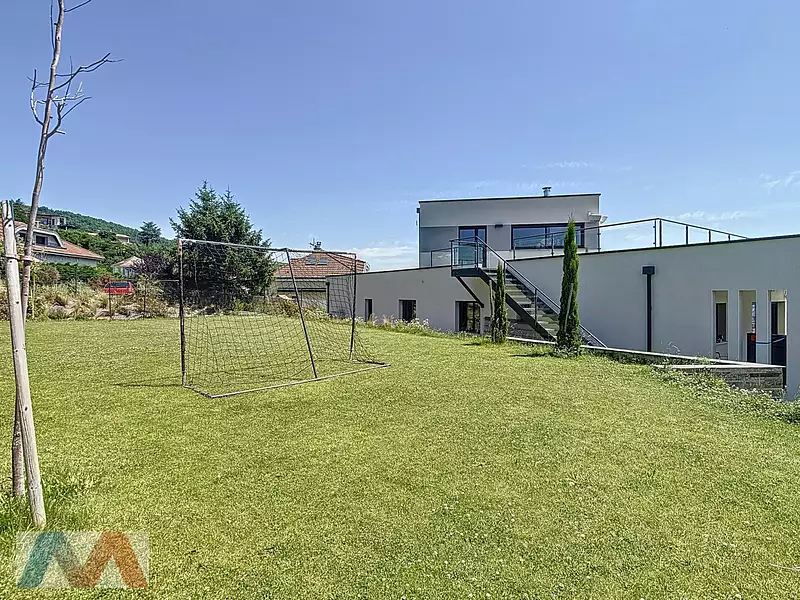 Maison, 201 m²