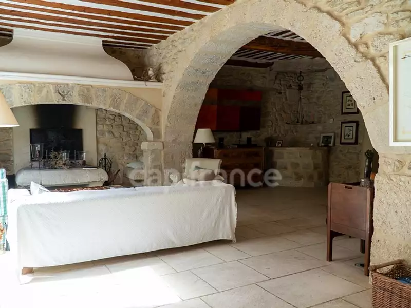Maison, 560 m²