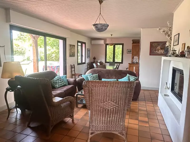 Maison, 215 m²