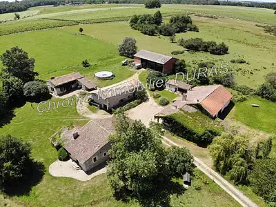 Maison, 240 m²