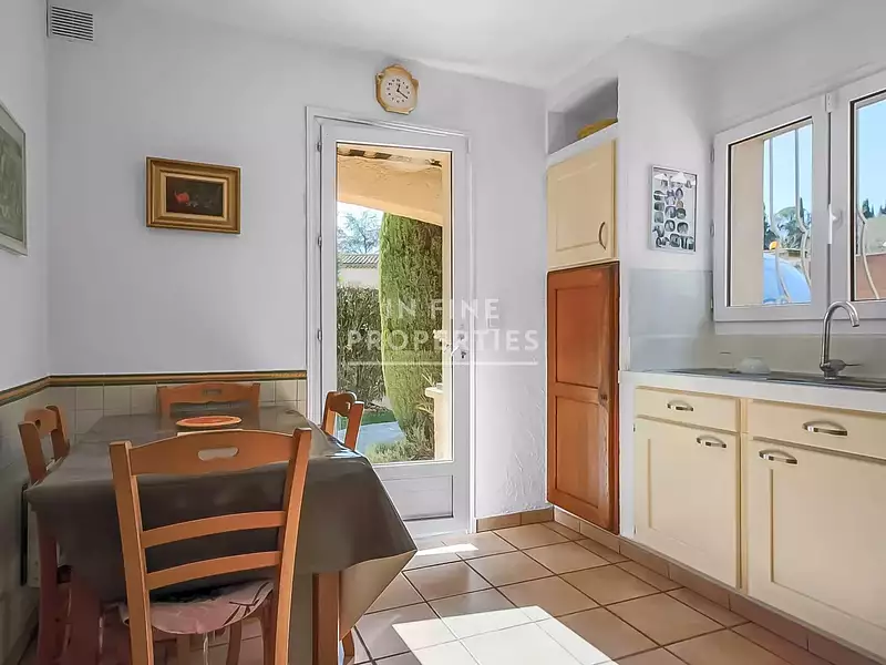 Maison, 161 m²