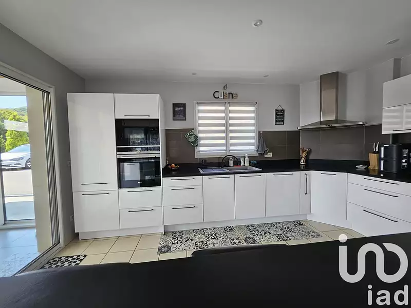 Maison, 200 m²