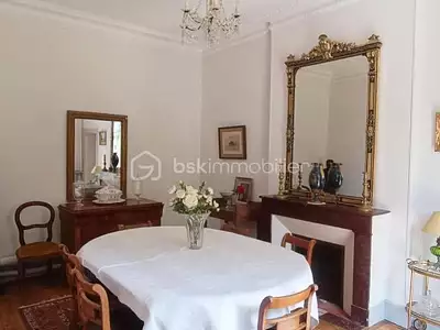 Maison, 210 m²