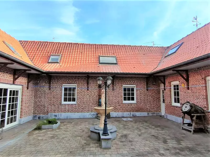 Maison, 270 m²