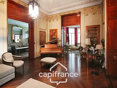 Maison, 570 m²