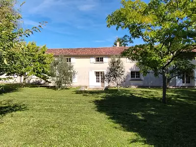 Maison, 216 m²