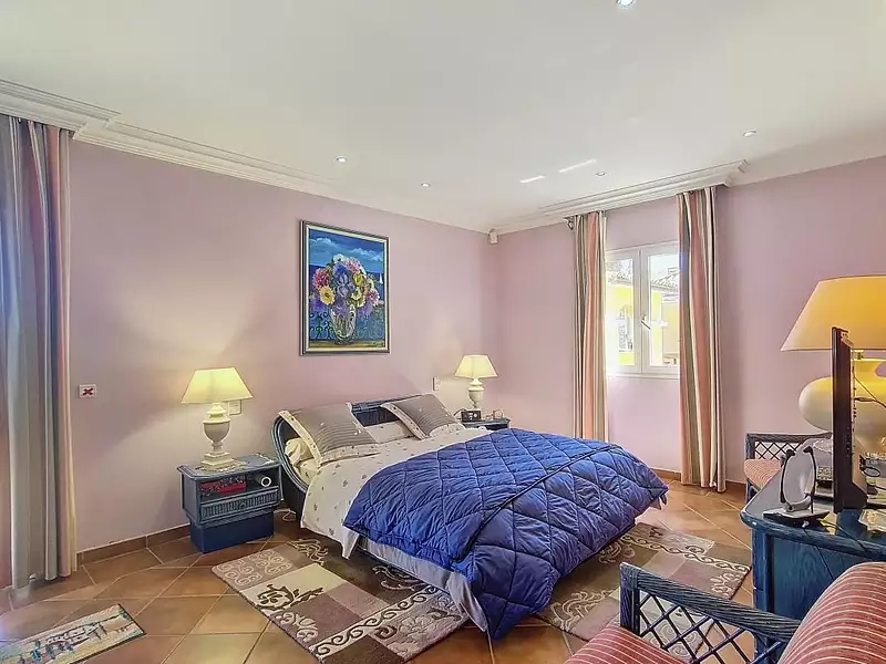 Maison, 420 m²